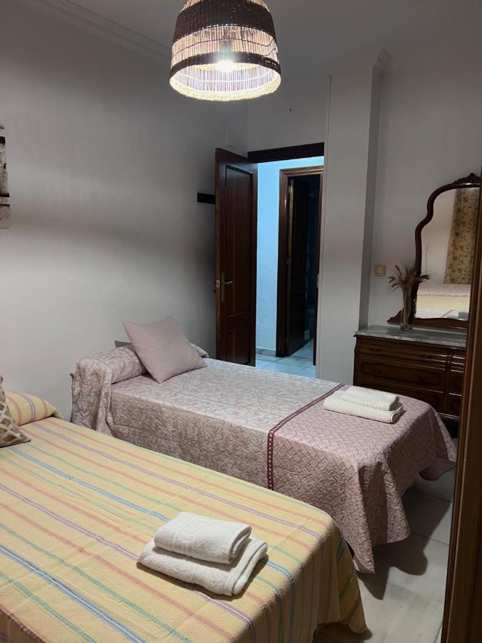 Alojamientos Maria 1 Seville Ngoại thất bức ảnh